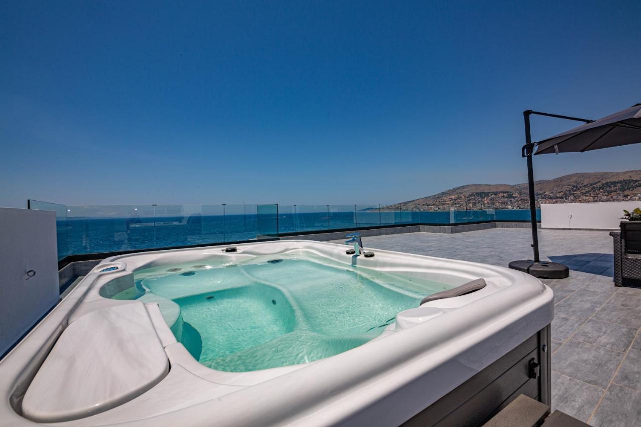 El Primero Hotel Sarande Luaran gambar
