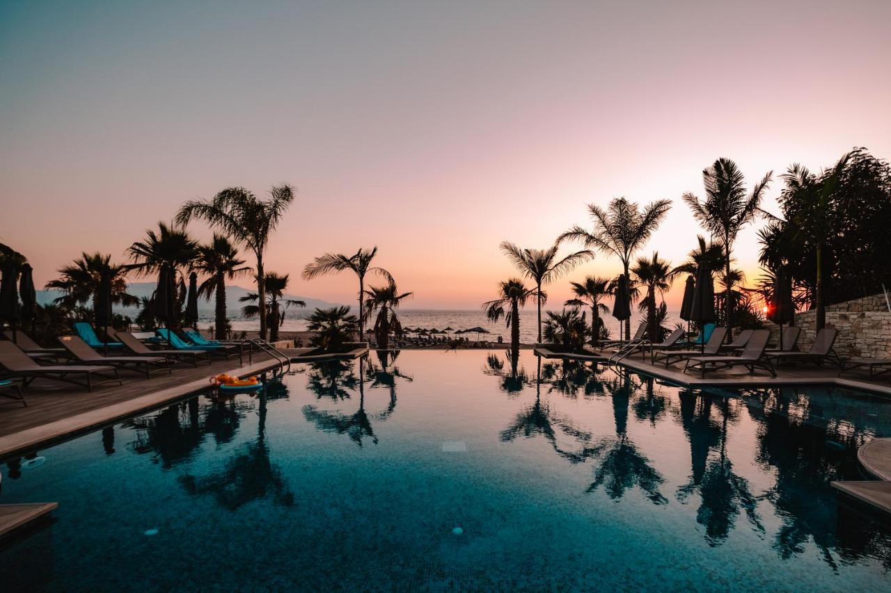 El Primero Hotel Sarande Luaran gambar