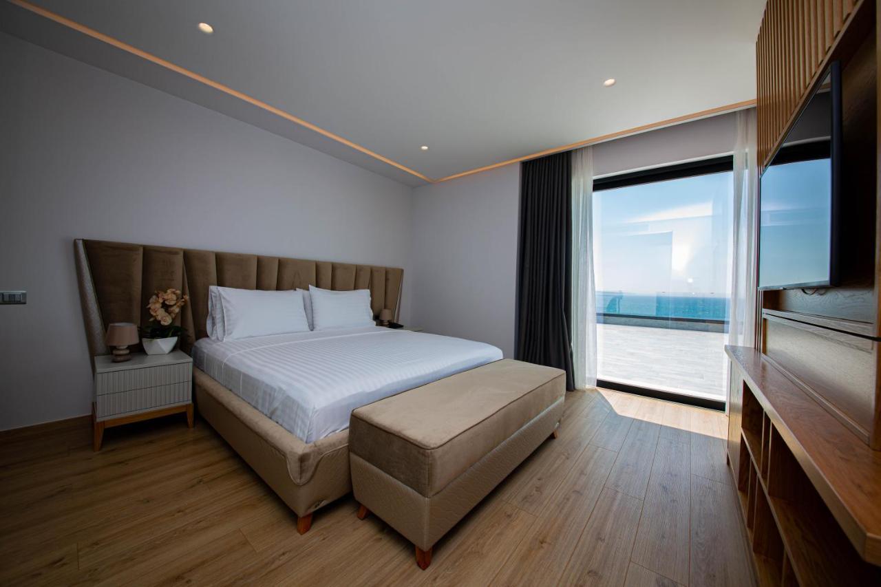 El Primero Hotel Sarande Luaran gambar