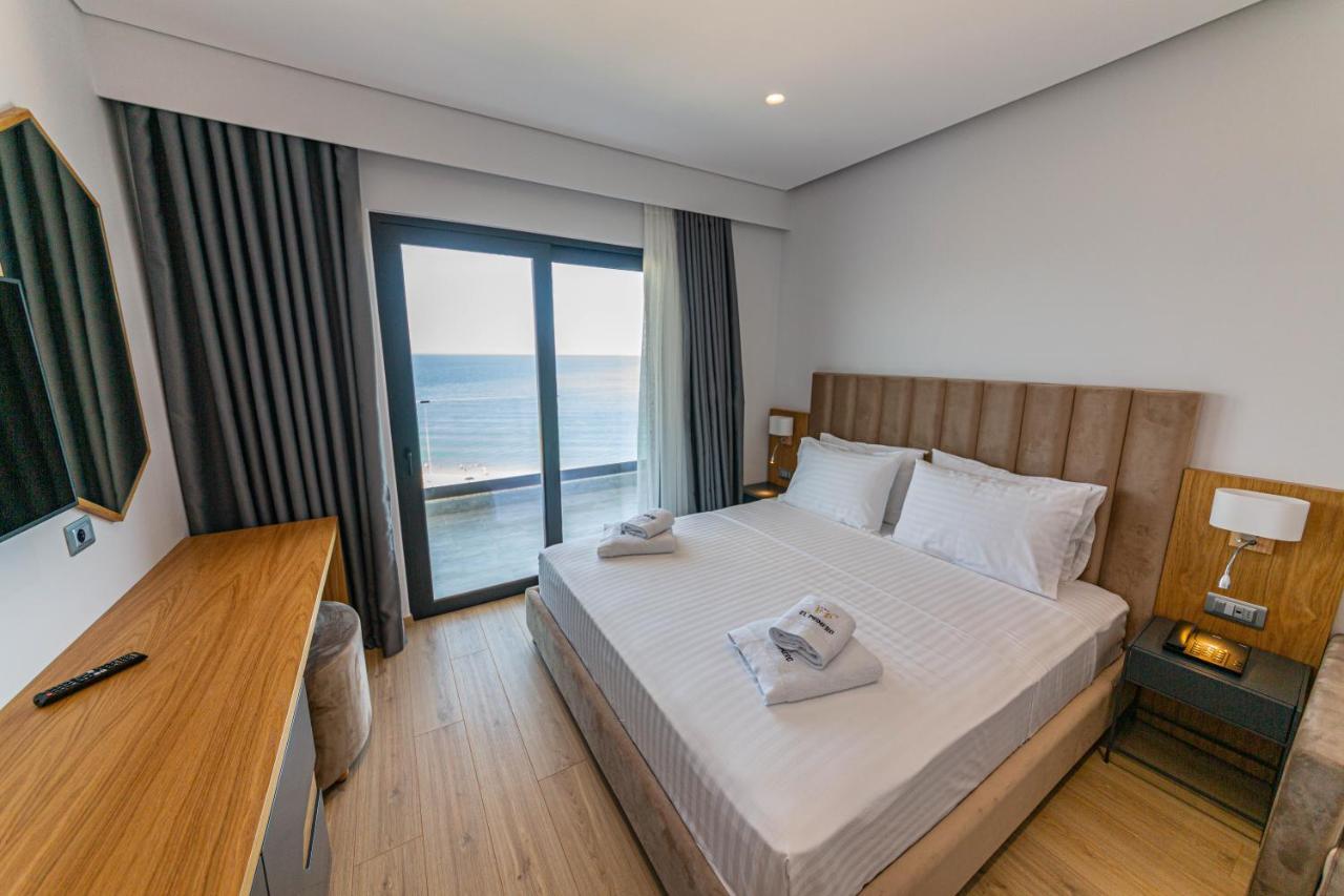 El Primero Hotel Sarande Luaran gambar