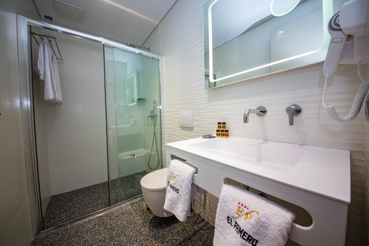El Primero Hotel Sarande Luaran gambar