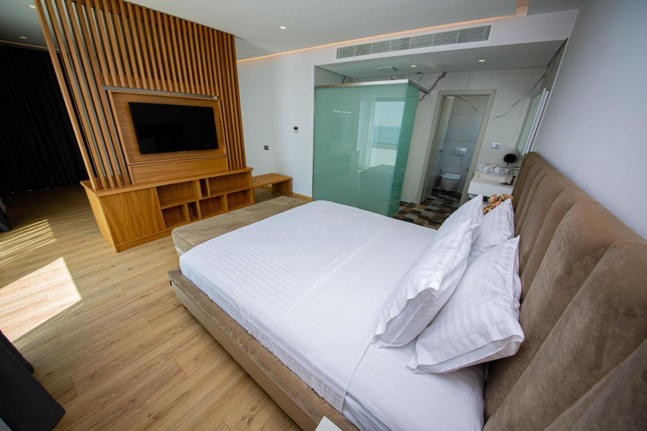 El Primero Hotel Sarande Luaran gambar
